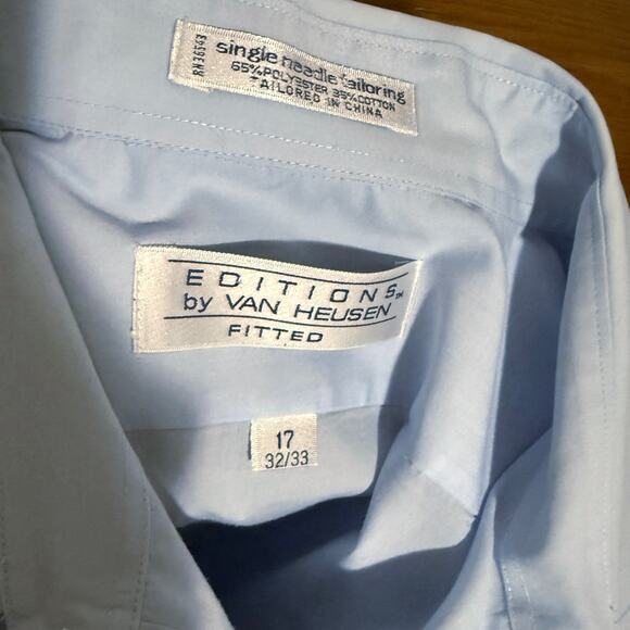 Van Heusen Editions fitted dress shirt size 17 32/33 pale blue, single needle - Picture 4 of 6